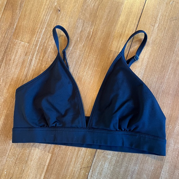UNIQLO Bras - Picture 9 of 11